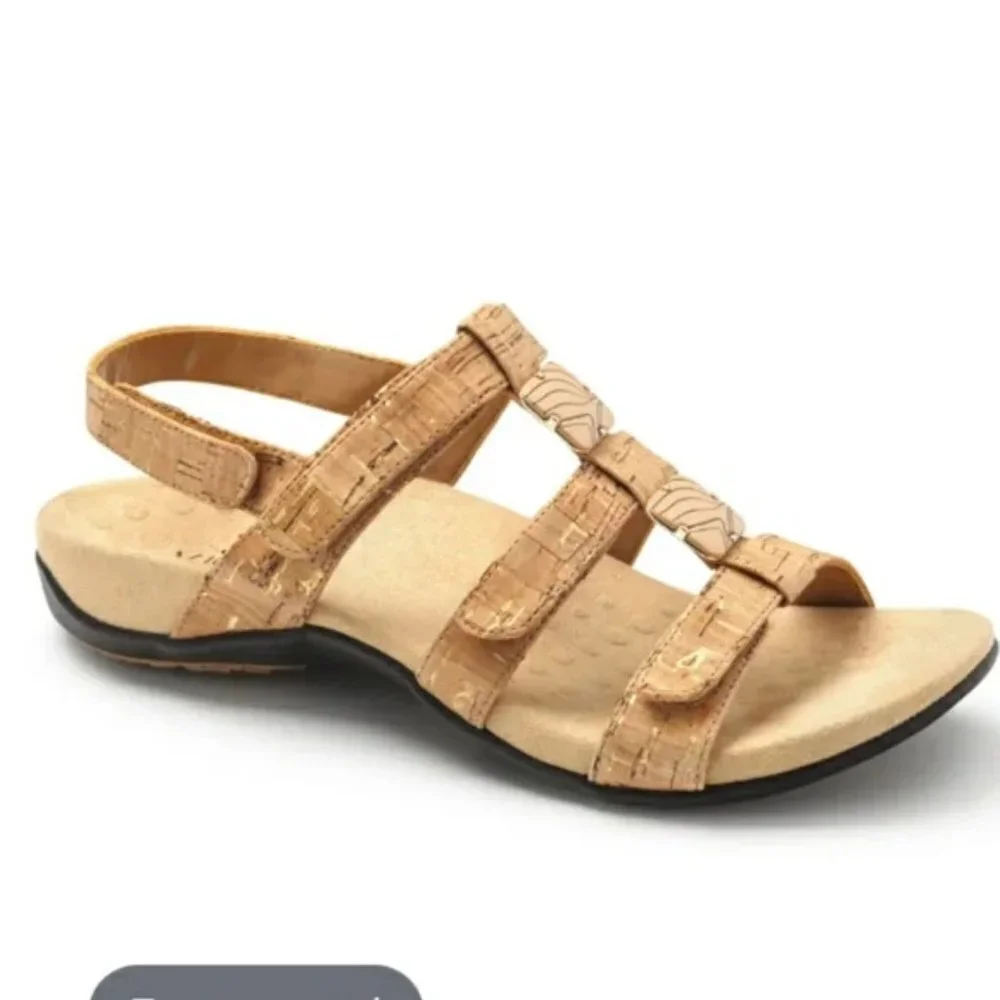 Vionic Amber Adjustable Sandal Size 9